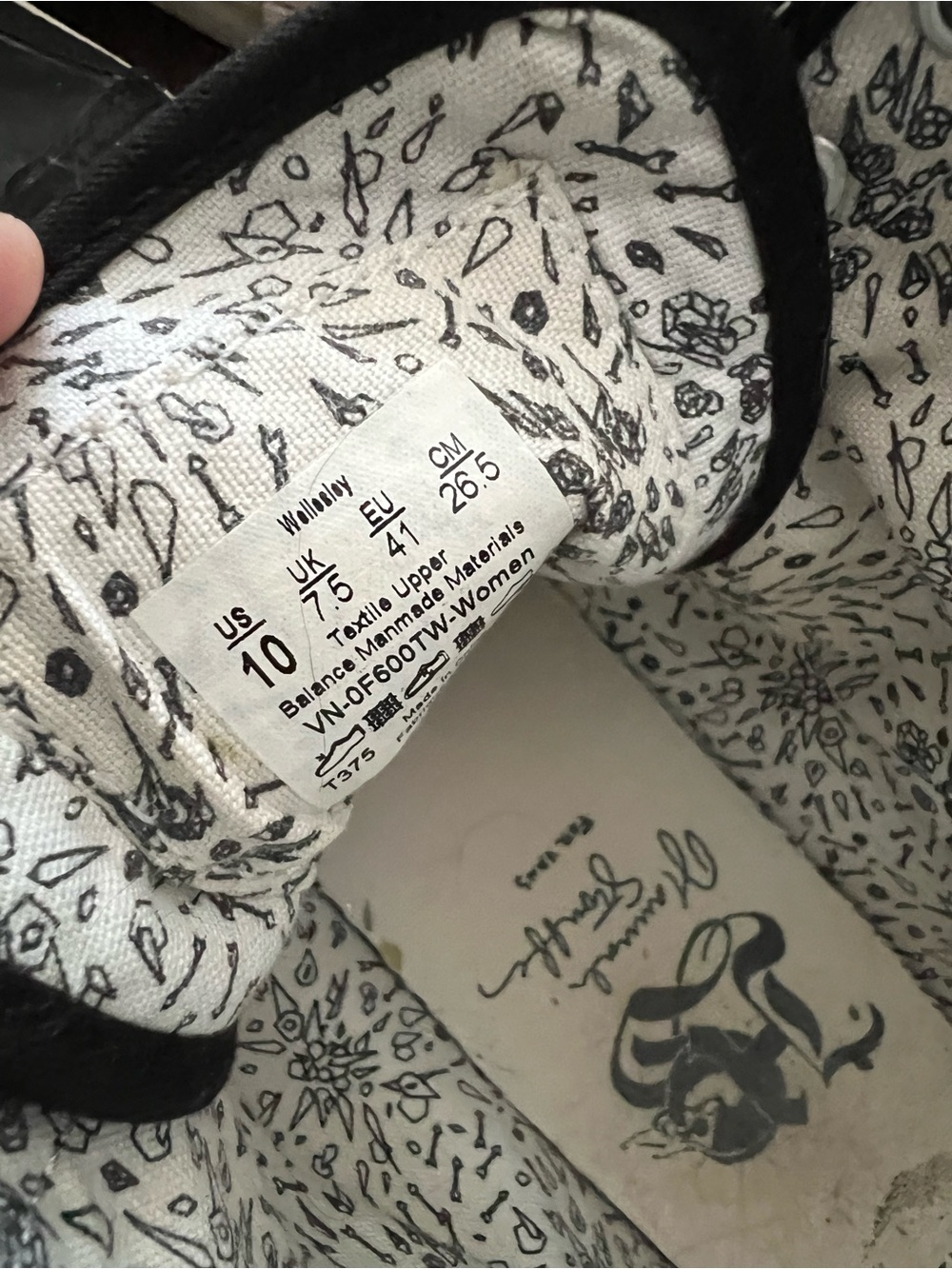 Hannah Stouffer X Vans Wellesley “Obsessive Combustion” women’s high top sneaker - Picture 7 of 8